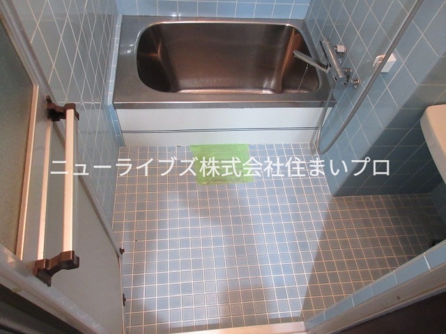 京阪本線 大和田駅 徒歩10分 5階建 築38年の風呂写真