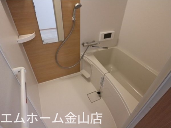 バス・シャワールーム　浴室暖房乾燥機付　浴室テレビ付お風呂　イメージ写真
