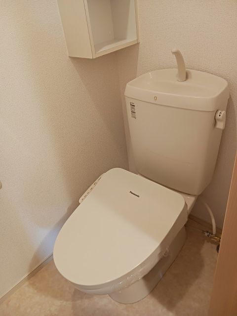 名鉄名古屋本線 前後駅 徒歩24分 2階建 築16年のトイレ写真