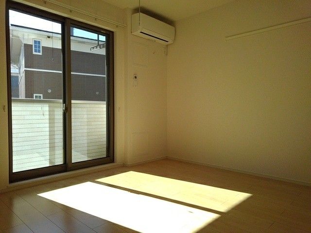 ノイシュタット ブルーダーの居間写真