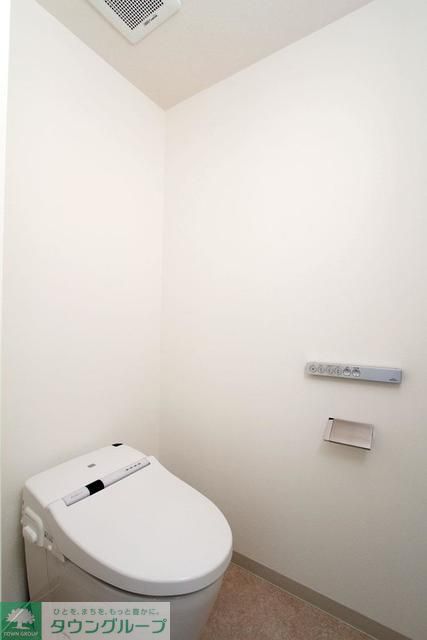 トイレ　※写真は同タイプ住戸です。