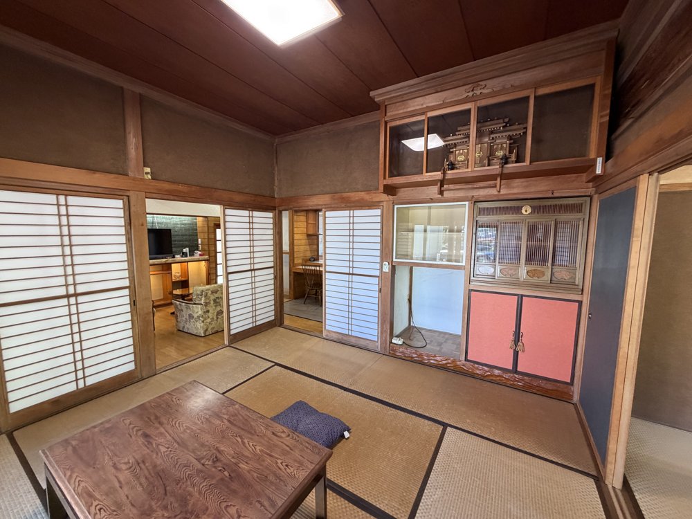 香取市玉造 貸家の居間写真