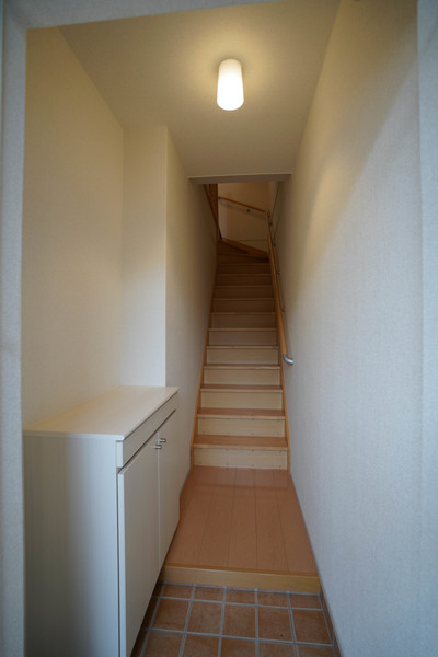 玄関　同じ建物の別なお部屋