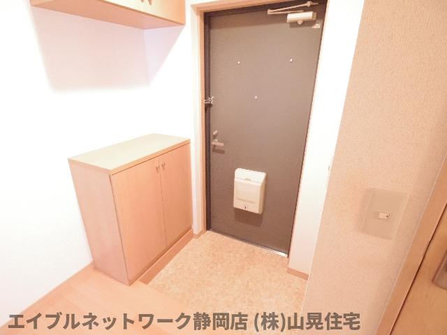 玄関　ゆったりとした玄関です