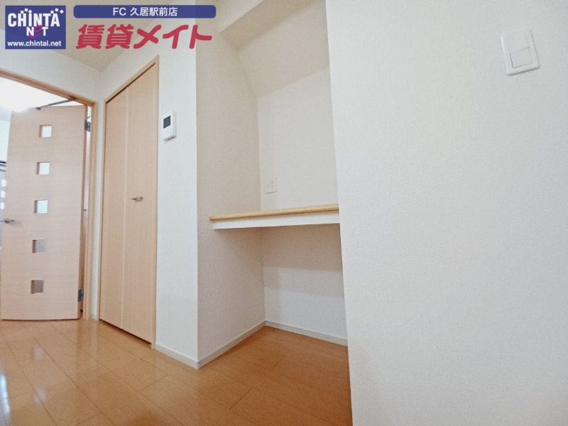 収納　同型参考写真