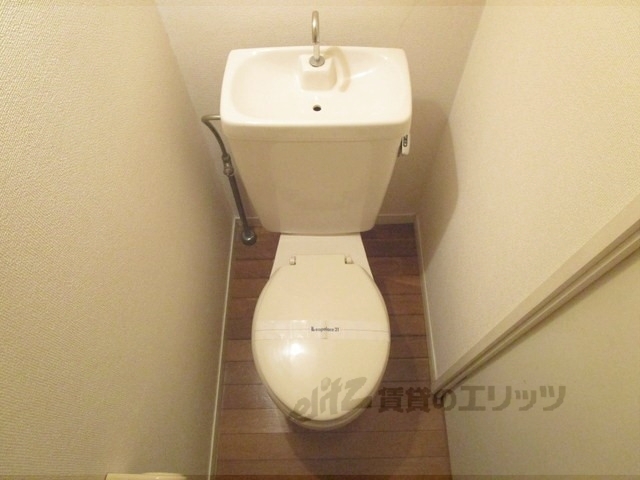 レオパレスoliveのトイレ写真