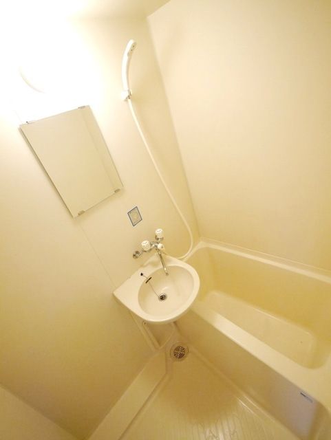 バス・シャワールーム　★お部屋探しは株式会社タウンハウジング東京まで★