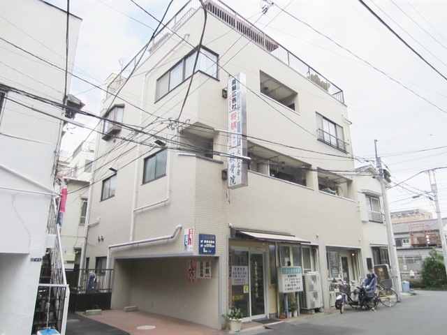 建物外観　十条商店街すぐの好立地！