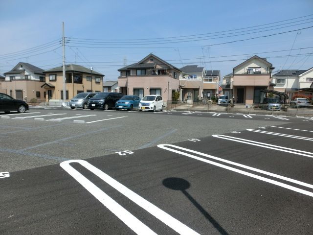 駐車場　敷地内に駐車場があります