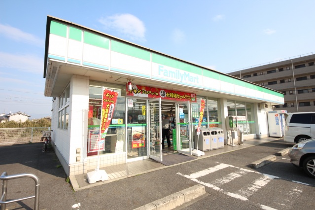 コンビニ　ファミリーマート　御所東松本（コンビニ）まで1266m