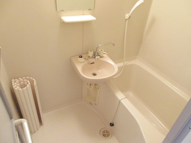 バス・シャワールーム　一日の疲れは入浴で癒しましょう