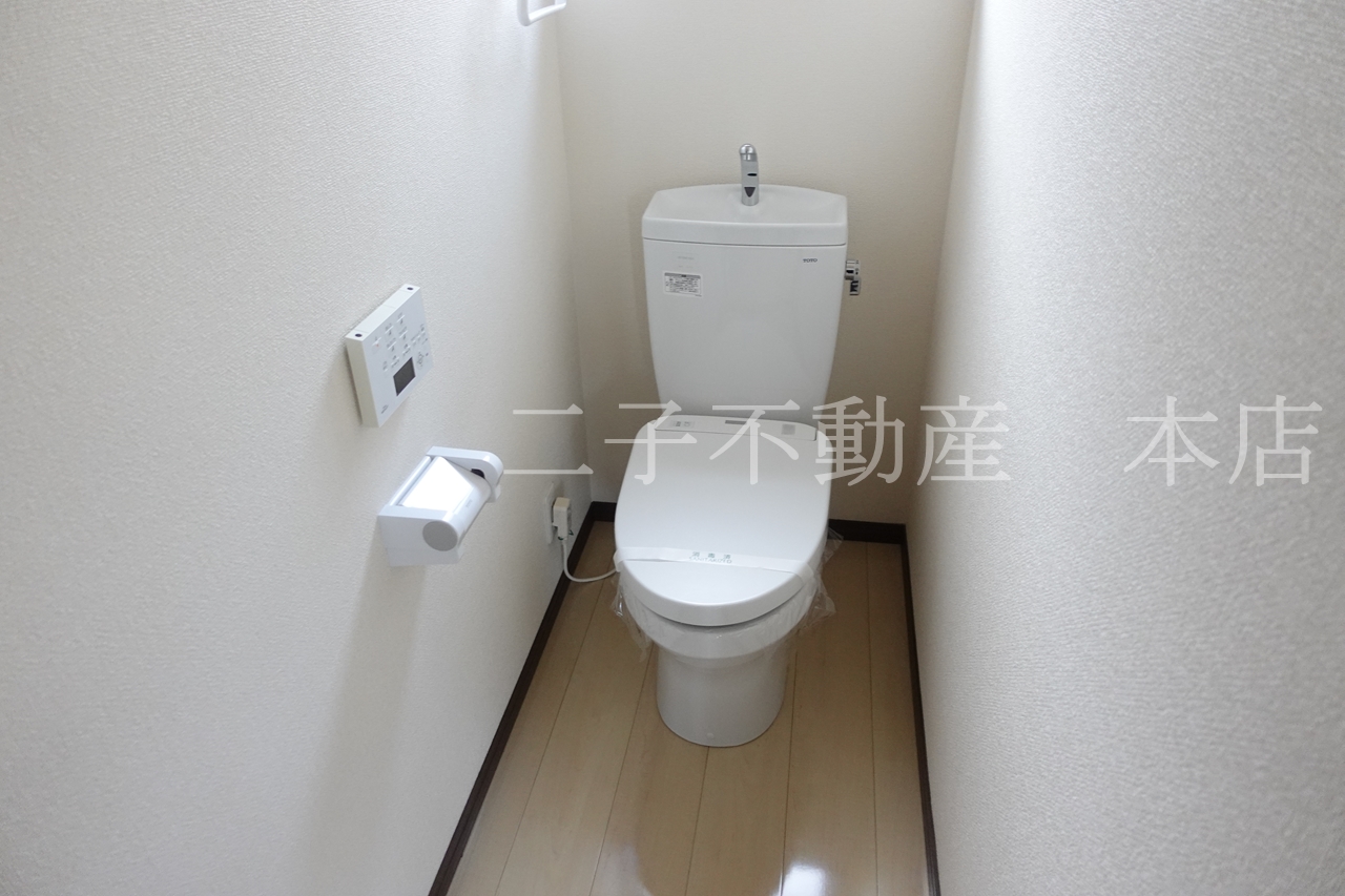 モンヴェール西坂のトイレ写真