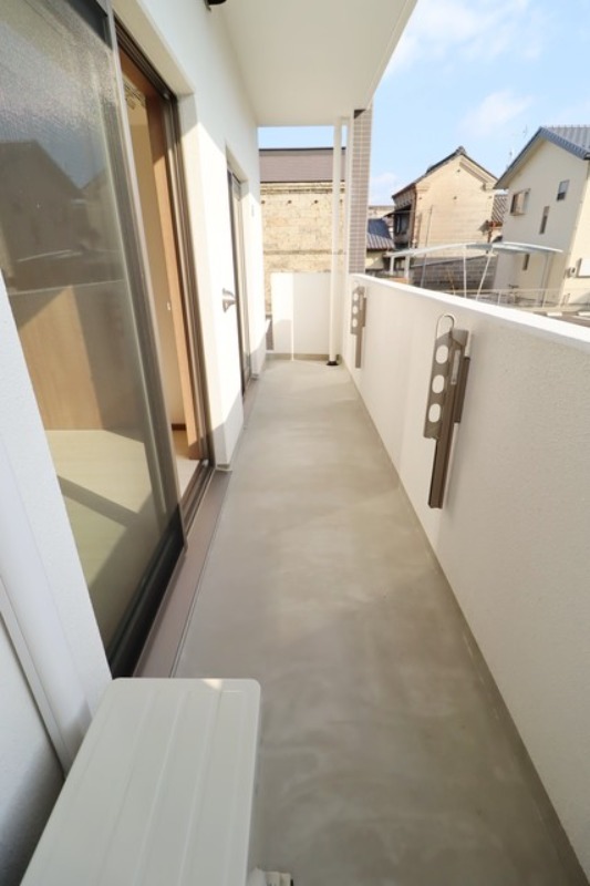 バルコニー　図面と現状に相違がある場合には現状を優先