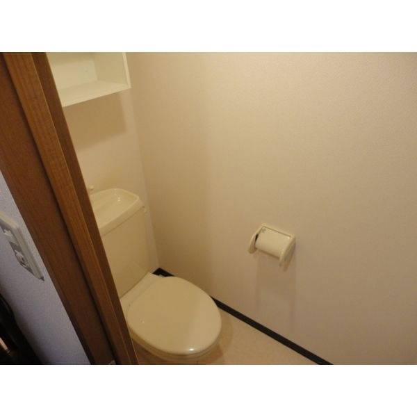 【大垣市熊野町のアパートのトイレ】