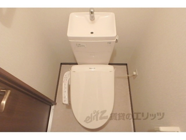 【守山市勝部のアパートのトイレ】