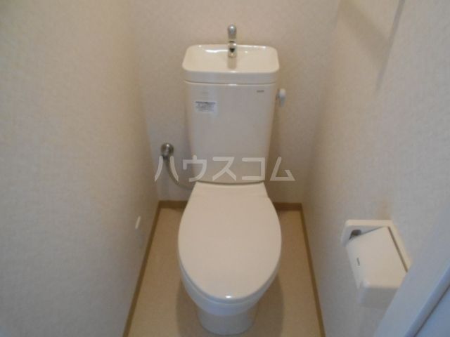 【八文字屋ビルのトイレ】