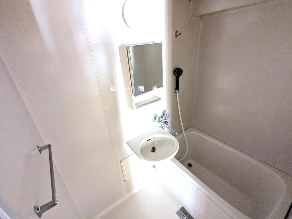 丸岡ビルの風呂写真