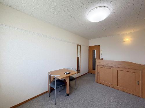 キッチン　現状優先。設置は現地と異なる可能性があります。