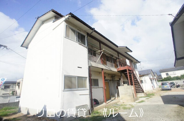 糟屋郡粕屋町仲原のアパートの建物外観