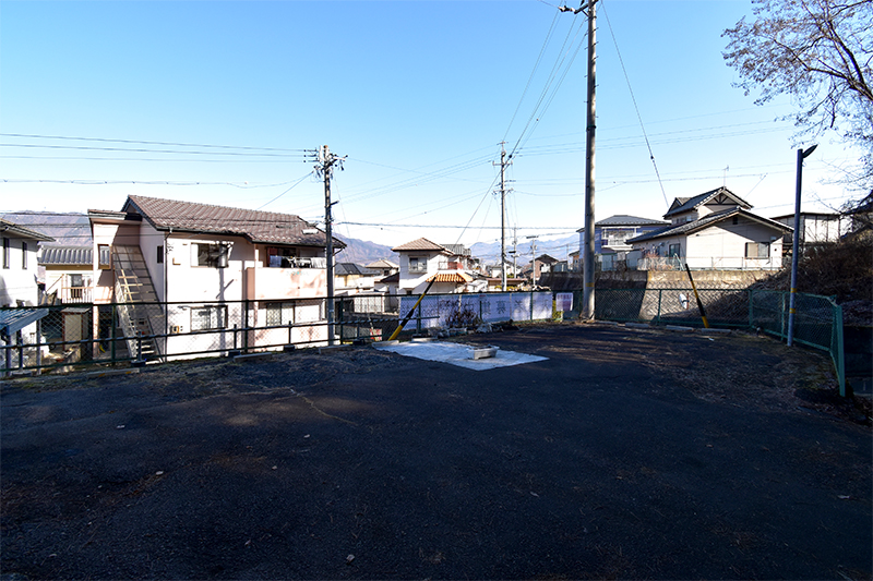 【ラ・ネージュ上田IIIの駐車場】