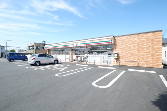 コンビニ　セブンイレブン坂戸一本松店（コンビニ）まで231m