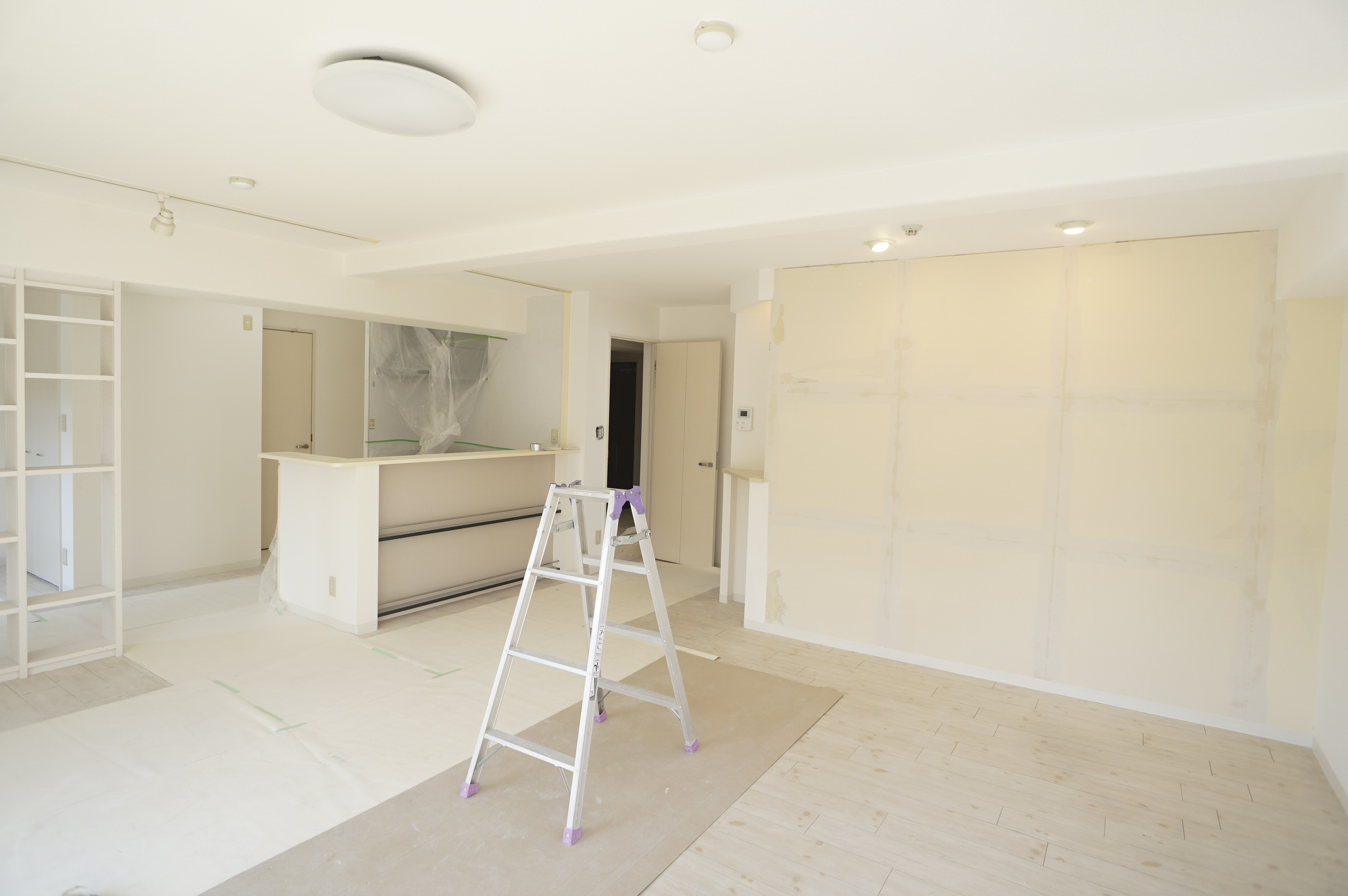 居室・リビング　内装工事中♪