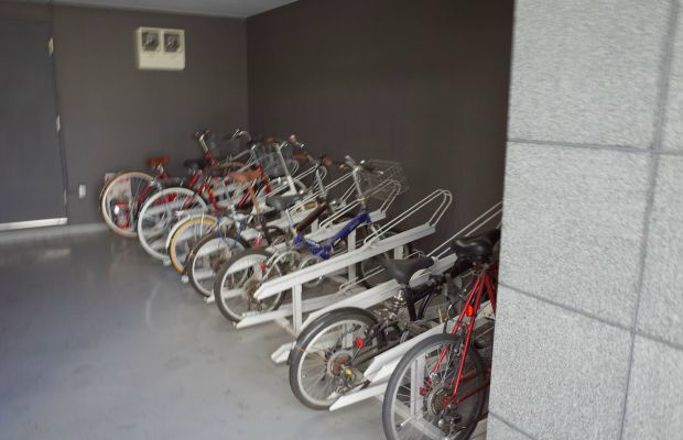 駐車場　リブマックスなら仲介手数料賃料半月分+消費税