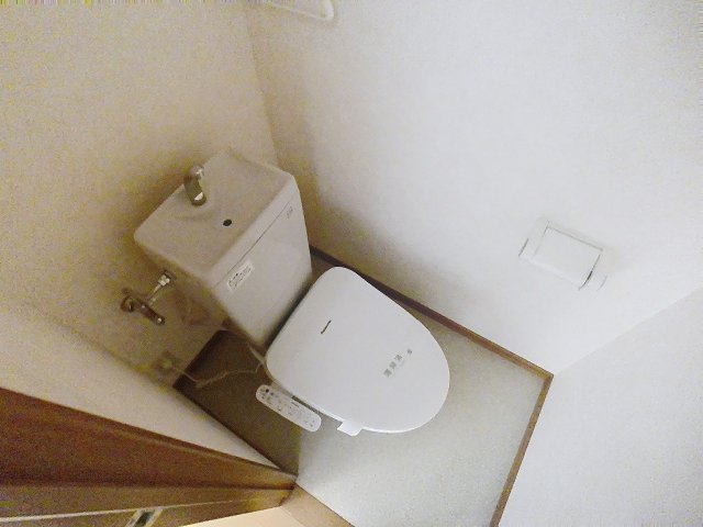 トイレ　現況が相違する場合は現況を優先致します。2025年8月撮影