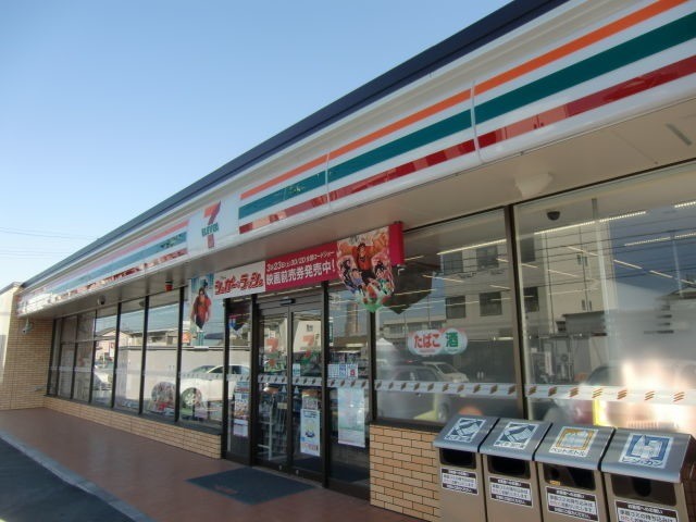 コンビニ　セブンイレブン浜松西浅田1丁目店（コンビニ）まで451m