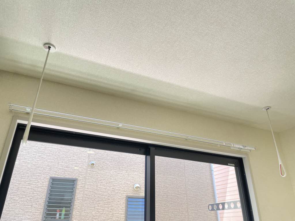 その他設備　室内物干し付き♪