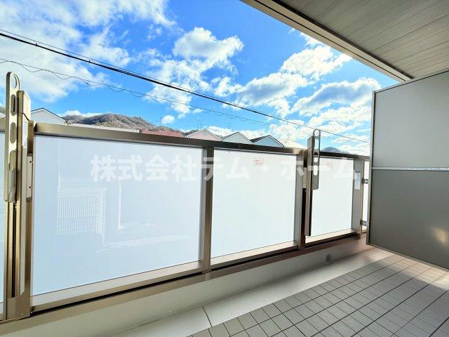 バルコニー　バルコニーがあります