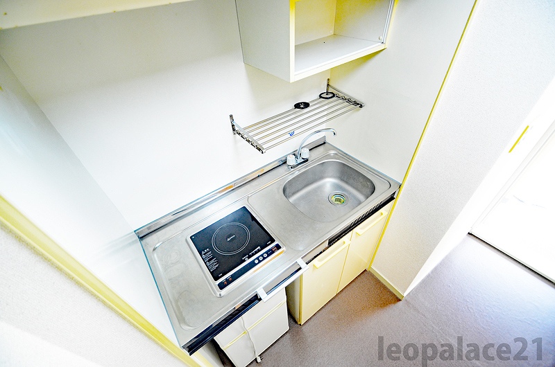 キッチン　コンパクトなキッチンでお掃除もらくらく♪