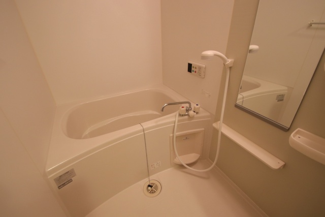 バス・シャワールーム　※別室の参考写真の為、現況優先です。