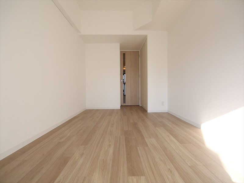 居室・リビング　洋室7.8帖　クローゼット付（収納充実してます）