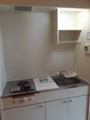 キッチン　コンパクトなキッチンで掃除もラクラク