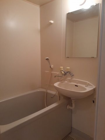 バス・シャワールーム　日々の疲れを癒すお風呂付です