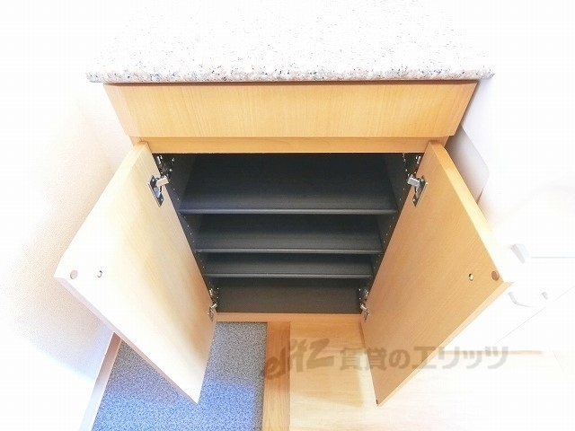 収納　下駄箱