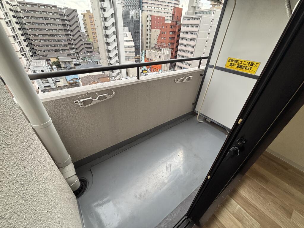 ブルーライン 阪東橋駅 徒歩2分 11階建 築39年の内装写真