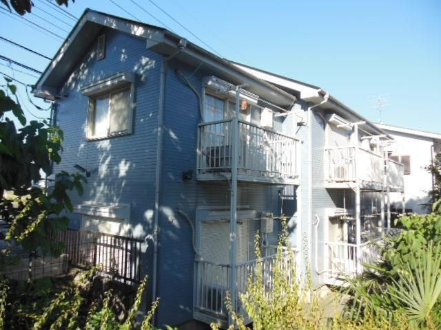 建物外観　～自然がいっぱいの物件ですよ～