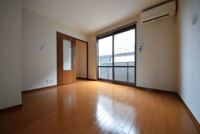 居室・リビング　☆フローリング☆