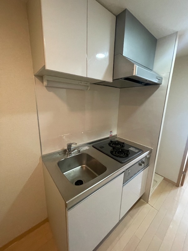 キッチン　※同じ建物の306号室の室内写真です。