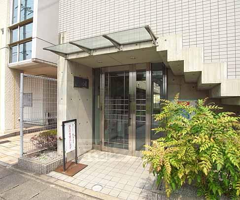 その他共有部分　建物入り口部分です。