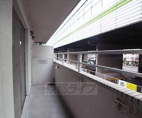 バルコニー　ベランダも広々としています。