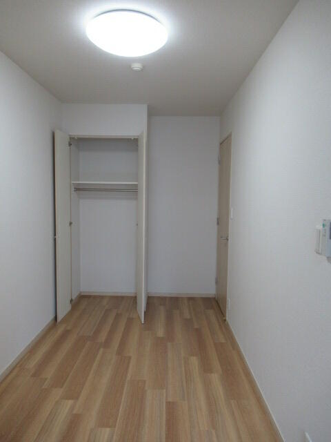 居室・リビング　洋室（４．５帖）