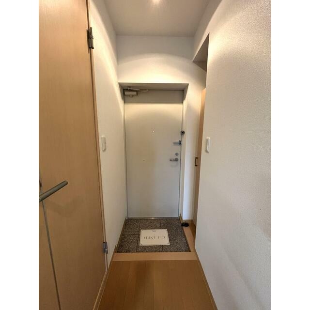 ガレット幕張本郷の玄関写真