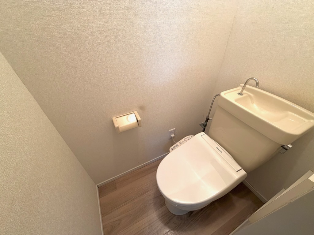 ライジングホームのトイレ写真