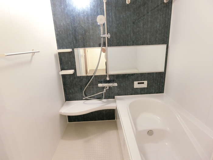 バス・シャワールーム　バス