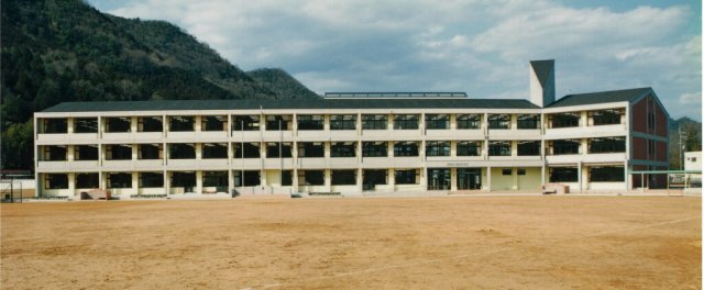 小学校　姫路市立置塩小学校（小学校）まで3399m