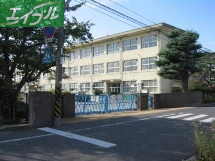 小学校　倉敷市立中洲小学校（小学校）まで664m