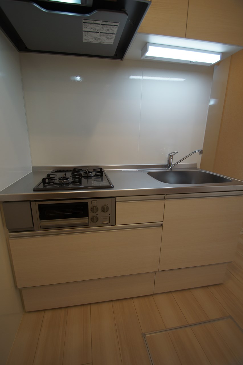 キッチン　コンパクトなキッチンで掃除もラクラク